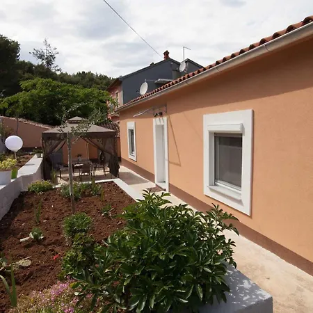 In - Istrien 51821 Holiday home *